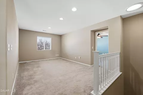 Living - 1450 S Green St, Tehachapi, CA 93561 photo 5 of 5