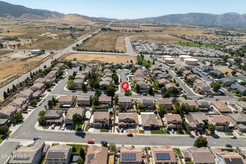 View/Area - 1450 S Green St, Tehachapi, CA 93561 photo 4 of 8