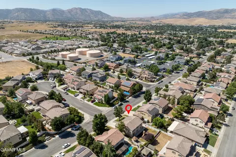 View/Area - 1450 S Green St, Tehachapi, CA 93561 photo 7 of 8