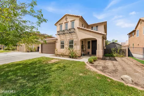 Exterior - 44429 Byron Dr, Lancaster, CA 93535 photo 2 of 12
