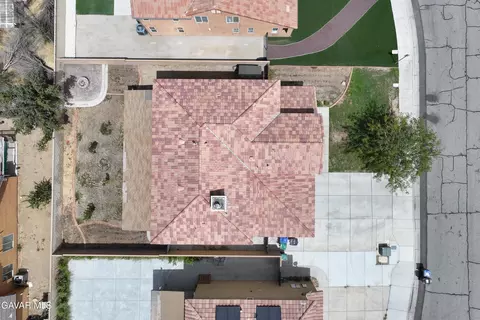 View/Area - 44429 Byron Dr, Lancaster, CA 93535 photo 2 of 3