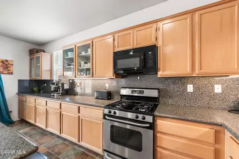 Kitchen - 44429 Byron Dr, Lancaster, CA 93535 photo 7 of 7
