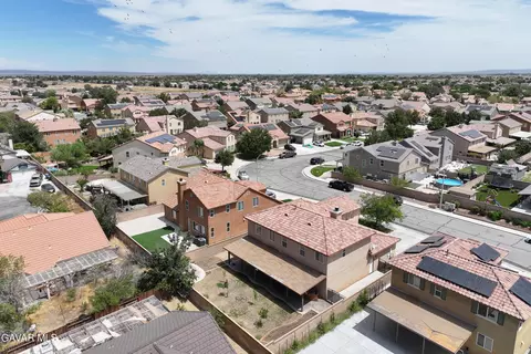 View/Area - 44429 Byron Dr, Lancaster, CA 93535 photo 3 of 3