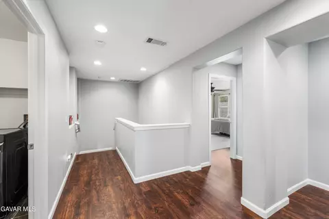 Entry Way - 44429 Byron Dr, Lancaster, CA 93535 photo 9 of 11