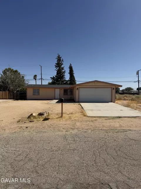 7430 Xavier Ave, California City, CA 93505