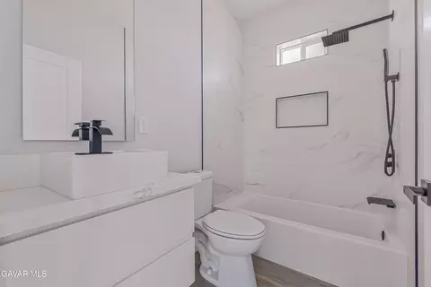 Bath - 36309 E 85th St, Littlerock, CA 93543 photo 5 of 5