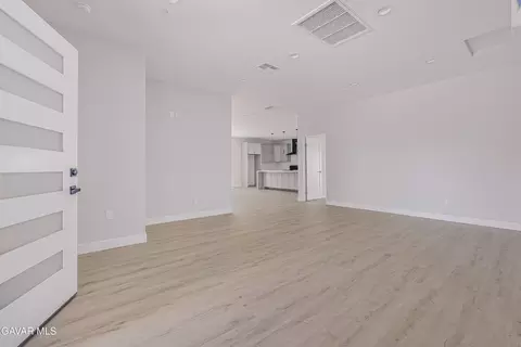 Living - 36309 E 85th St, Littlerock, CA 93543 photo 1 of 6