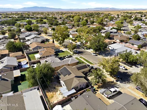 View/Area - 1408 Boyden Ave, Lancaster, CA 93534 photo 4 of 5
