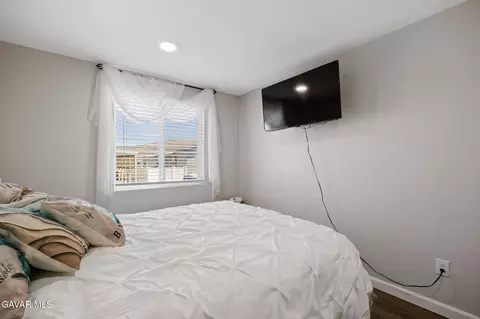 Bedroom - 600 S Dennison Rd #SPC 56, Tehachapi, CA 93561 photo 5 of 5