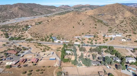View/Area - 34404 Red Rover Mine Rd, Acton, CA 93510 photo 6 of 14