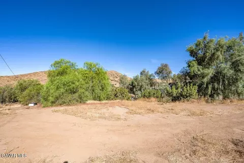 Exterior - 34404 Red Rover Mine Rd, Acton, CA 93510 photo 9 of 15