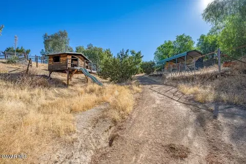 Exterior - 34404 Red Rover Mine Rd, Acton, CA 93510 photo 11 of 15