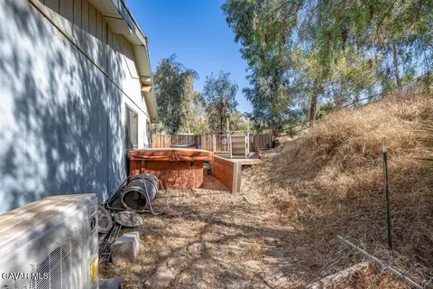 Exterior - 34404 Red Rover Mine Rd, Acton, CA 93510 photo 4 of 15