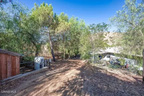 Exterior - 34404 Red Rover Mine Rd, Acton, CA 93510 photo 7 of 15