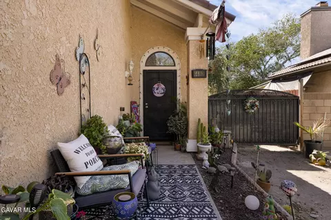 Exterior - 44809 Caboose Dr, Lancaster, CA 93535 photo 3 of 8