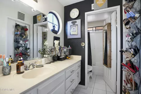 Bath - 44809 Caboose Dr, Lancaster, CA 93535 photo 1 of 3