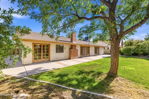 Exterior - 2827 Perfect Pl, Lancaster, CA 93536 photo 3 of 6