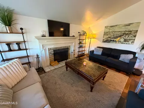 Living - 44148 Gingham Ave, Lancaster, CA 93535 photo 2 of 2
