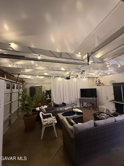 Other - 44148 Gingham Ave, Lancaster, CA 93535 photo 4 of 6