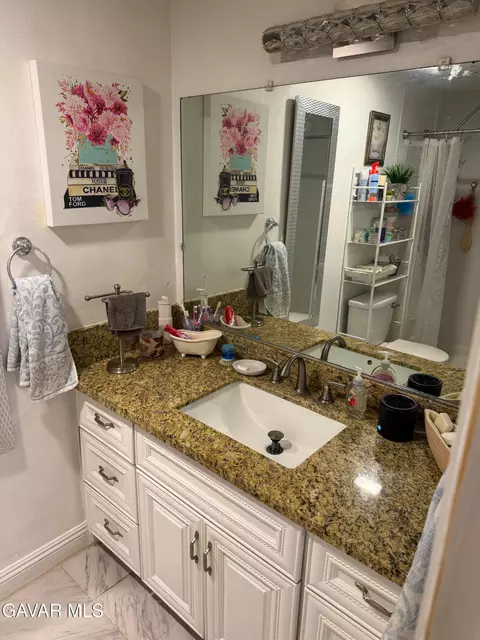 Bath - 44148 Gingham Ave, Lancaster, CA 93535 photo 3 of 4