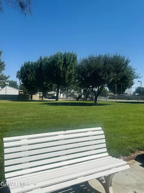 Exterior - 45465 25th St #SPC 171, Lancaster, CA 93535 photo 8 of 9