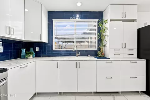 Kitchen - 3365 E Avenue K 3, Lancaster, CA 93535 photo 2 of 3