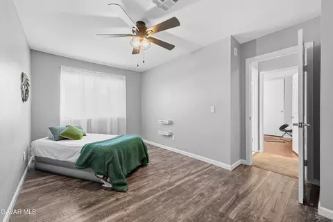Bedroom - 26001 Cumberland Rd, Tehachapi, CA 93561 photo 3 of 4