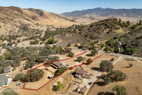 View/Area - 26001 Cumberland Rd, Tehachapi, CA 93561 photo 7 of 7