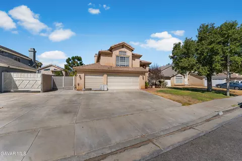 Exterior - 37745 49th St, Palmdale, CA 93552 photo 2 of 7