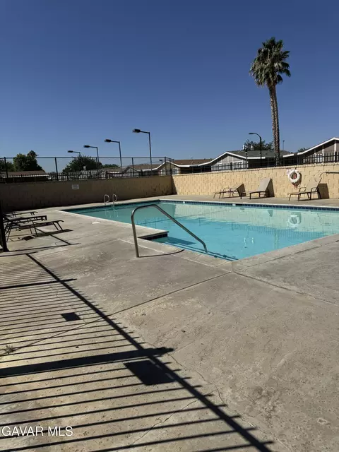 Exterior - 45111 25th St #SPC 25, Lancaster, CA 93535 photo 5 of 6