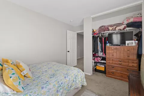 Bedroom - 45064 18th St, Lancaster, CA 93535 photo 4 of 6