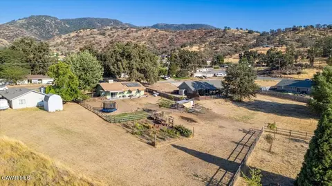 View/Area - 17741 Churchill St, Tehachapi, CA 93561 photo 2 of 4