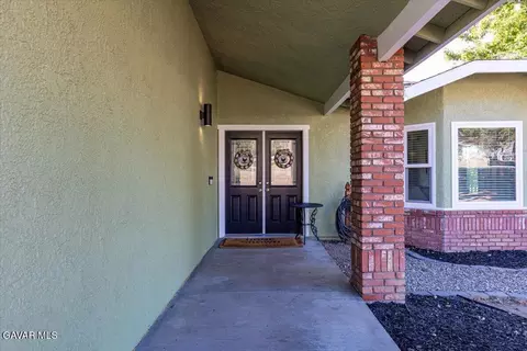 Exterior - 17741 Churchill St, Tehachapi, CA 93561 photo 4 of 12