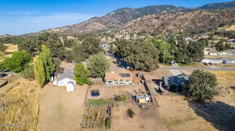 View/Area - 17741 Churchill St, Tehachapi, CA 93561 photo 3 of 4