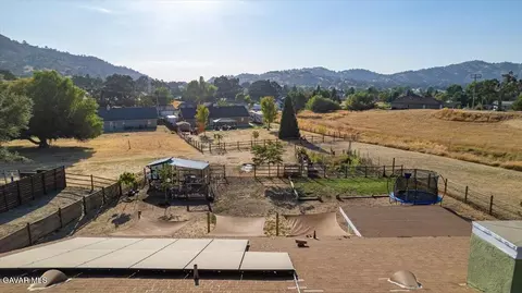 View/Area - 17741 Churchill St, Tehachapi, CA 93561 photo 1 of 4