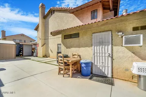Exterior - 37913 53rd St, Palmdale, CA 93552 photo 6 of 6
