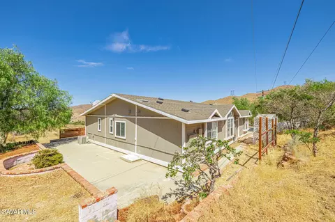 Exterior - 510 E Soledad Pass Rd, Palmdale, CA 93550 photo 18 of 18