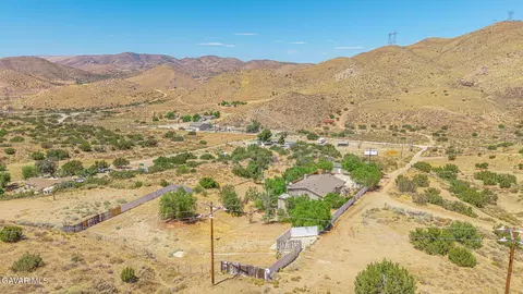 View/Area - 510 E Soledad Pass Rd, Palmdale, CA 93550 photo 1 of 9