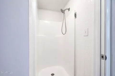 Bath - 510 E Soledad Pass Rd, Palmdale, CA 93550 photo 3 of 4