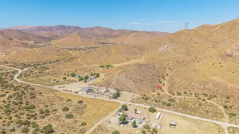 View/Area - 510 E Soledad Pass Rd, Palmdale, CA 93550 photo 6 of 9