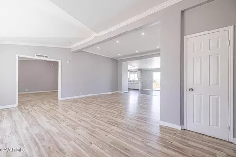 Living - 510 E Soledad Pass Rd, Palmdale, CA 93550 photo 5 of 11