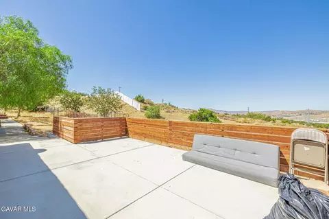Exterior - 510 E Soledad Pass Rd, Palmdale, CA 93550 photo 13 of 18