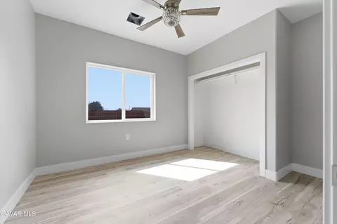 Bedroom - 18461 Branding Iron Ct, Tehachapi, CA 93561 photo 6 of 8