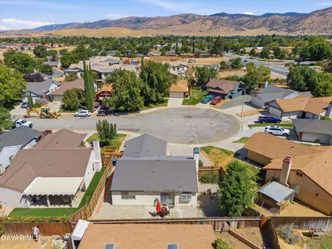 View/Area - 206 Meadowbrook Ct, Tehachapi, CA 93561 photo 6 of 6
