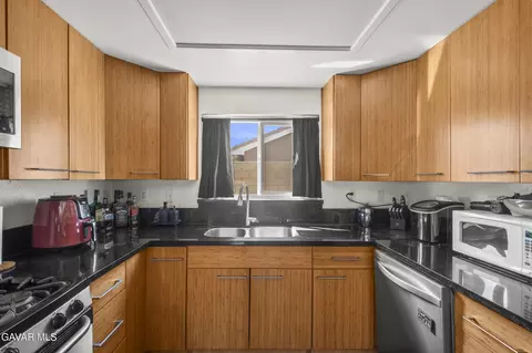 Kitchen - 42450 W 56th St, Lancaster, CA 93536 photo 3 of 5