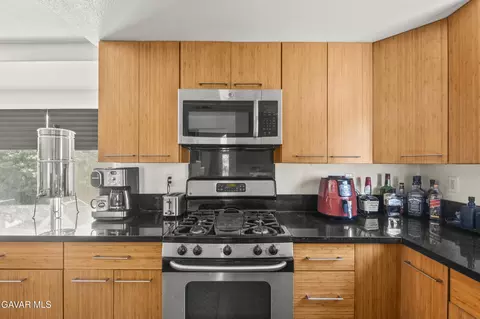Kitchen - 42450 W 56th St, Lancaster, CA 93536 photo 4 of 5
