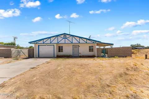 20116 Neuralia Rd, California City, CA 93505