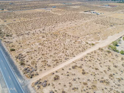 172 E Palmdale Blvd, Palmdale, CA 93550 photo 15