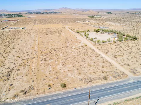 172 E Palmdale Blvd, Palmdale, CA 93550 photo 5