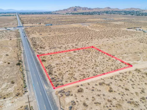 172 E Palmdale Blvd, Palmdale, CA 93550 photo 14